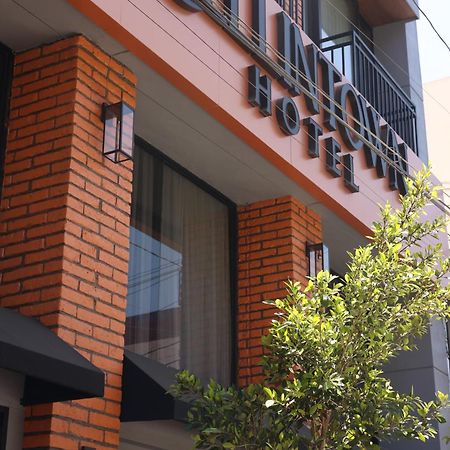 Hotel Wellintown Tijuana Exterior photo
